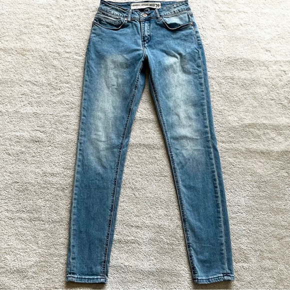 Barbell Apparel Denim - BARBELL APPAREL JEANS SIZE 26 Trendy Stylish Athletic